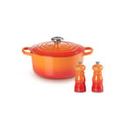 LE CREUSET Signature Enamelled Cast Iron Round Casserole Dish With Lid + Le Creuset MG510-2 Classic Salt & Pepper Mill Set, Personal Use, Chip-resistant ABS Plastic, Anti-Corrosion, 11 cm, Volcanic