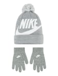 Nan Swoosh Pom Beanie Glv Set / Nan Swoosh Pom Beanie Glv Se Grey Nike