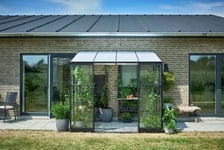 Halls Drivhus Qube Lean-to Herdet Glass Sort 4,7 m²-Inkludert fundament