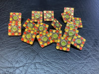 Knapp metall – Firkantet gul/rød/grønn – 14 mm