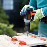 Black & Decker Borrskruvdragare 18V BCD001C1-QW, inkl. 1,5 Ah batteri & laddare