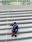 F1070 - Greenhills Scalextric Carrera Seated Male Jubilee Spectator 1.32 Scale H