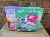 Clementoni 61292 Science & Play Soap And Bath Bomb Experiment Kit For Kids NEW