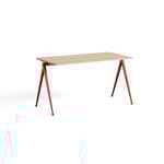 HAY Pyramid 01 skrivbord 140x65x74 cm Mattlackad ek-tomato red ben