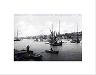 Wee Blue Coo Chatham The Medway England Vintage History Old BW Wall Art Print