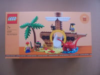 LEGO - Limited Edition PIRATE SHIP PLAYGROUND - 40589 - New Sealed