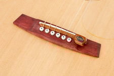 KNA SG-1 Mikrofon till stålsträngad gitarr