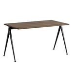 HAY - Pyramid Table 01 - Black Base - Smoked Oak - 140x75 cm - Skrivbord - Friso Kramer,Wim Rietveld - Träfärgad - Metall/Trä