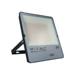 V-Tac 200W LED strålkastare - 100LM/W, inbyggd skymningssensor, arbetsarmatur, utomhusbruk - Dimbar : Inte dimbar, Färg på chassi : Svart, Kulör : Varm
