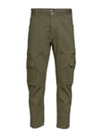 WeSC Tapered Utility Pant Trousers Cargo Pants Grön [Color: OLIVE NIGHT ][Sex: Men ][Sizes: 29 x 32,30 32,31 32,34 32 ]