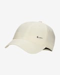 Nike Dri-FIT Club Unstructured Metal Swoosh Cap