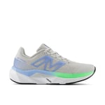 New Balance FuelCell Propel v5 Löparskor Unisex 38½ - Optimal Dämpning och Respons för Din Träning