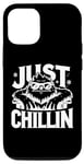 Coque pour iPhone 12/12 Pro Just Chillin – Bonhomme de neige amusant et cool Yeti Sasquatch Abominable