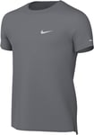 Nike Boy's Shirt B NK DF Miler SS, Smoke Grey/Reflective Silv, FD0237-084, XL