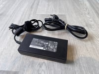 Original 240W MSI Chicony Laddare AC Adapter A17-230P1A 19.5V 11,8A 5,5x2,5mm