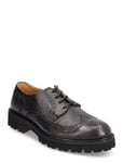 Lightweight Derby Brogue - Black Grained Leather *Villkorat Erbjudande Shoes Business Brogues Svart S.T. VALENTIN