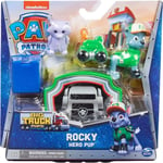 Spin Master 6065254 Pat Patrouille Big Truck Pups Figurine d'action Rocky avec drone de sauvetage à épingler