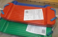 Svängning Av Plastskiva Malimas