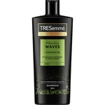 TRESemmé Flawless Waves Schampo 685 ml