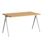 HAY - Pyramid Table 01 - Beige Base - Oiled Oak - 140x75 cm - Skrivbord - Friso Kramer,Wim Rietveld