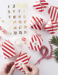 24 stk Rød og Hvite Advent-Bokser / Julekalender med Klistremerker og Hyssing