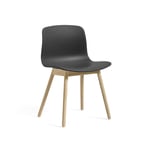 HAY About a Chair 12 stol soft black, såpade ekben