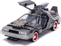 BACK TO THE FUTURE III DELOREAN TIME MACHINE 1:24 SCALE DIE CAST LIGHTUP VEHICLE