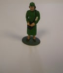 F397 - Greenhills Scalextric Carrera Lady in Hat Track Side Figure 1.32 Scale...