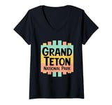 Womens Grand Teton Natl Park Retro US National Parks Nostalgic Sign V-Neck T-Shirt