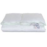 Täcke för baby i bambu 70x100 cm - Helårstäcke med extra mjuk bambu och dunfiber - Borg Living