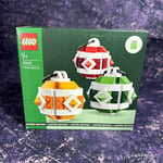 LEGO Christmas Decor Set 40604 Display Piece- IN HAND - Brand New