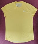 Nike Court Dri-FIT Challenger Men's Slim-Fit Tennis Top - Yellow, L