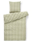 Square Bed Linen 150X210/50X60 Cm Home Textiles Bedtextiles Bed Sets Green Compliments