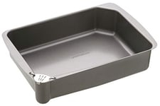 MasterClass Deep Roasting Tin with Pouring Lip and Non Stick PFOA Free Coating, Robust 1 mm Carbon Steel,grey ,34 x 23 cm Roaster