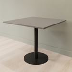 Cafébord kvadratiskt med runt pelarstativ, Storlek 80 x 80 cm, Bordsskiva Mörkgrå, Stativ Svart