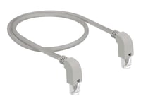 Delock - Patch-Kabel - Rj-45 (Hane) Vinklad Nedåt Till Rj-45 (Hane) Vinklad Nedåt - 1 M - Sf/Utp - Cat 5E - Startad, Halogenfri - Grå