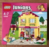 LEGO Junior 10686 Family House 226 pcs age 4-7 NEW Lego Sealed~
