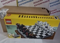 LEGO 2 in 1 Iconic Chess Set 40174 - Brand New Factory Sealed Retired Set