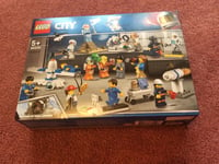 Lego City People Pack - Space Research and Develop (60230) - NEW/BOXED/SEALED