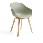HAY - AAC222 Chair WB Lacq Oak Base Pastel Green 2.0 Shell - Matstolar - Hee Welling - Grön - Trä/Plast