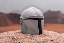 Star Wars The Mandalorian Desktop Light 3D Mando Beskar Helmet USB Nightlight