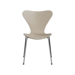 Fritz Hansen Sjuan 3107 stol light beige, färgad ask, kromat stålstativ