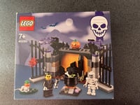 LEGO 40260 Seasonal Halloween Haunt 145 pcs  7+   ~NEW Lego Sealed ~