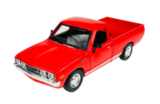MAISTO 1973 DATSUN 620 PICK-UP RED 1:24 DIE CAST METAL MODEL NEW IN BOX
