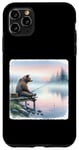 Coque pour iPhone 11 Pro Max Canne à pêche à l'ours au bord du lac brumeux à l'aube