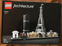 Lego 21044 Architecture Skyline Paris France 649 pcs ~Creased NEW Lego Sealed~