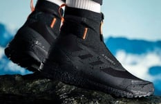 NEW BOX adidas TERREX FREE HIKER C.DRY BOOT HIKING TRIPPLE BLACK UK10.5 gore-tex