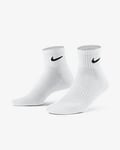 Nike Everyday Cushioned Training Ankle Socks (3 Pairs)