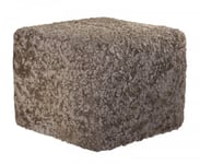 Shepherd - Emma Puff i fårskinn 50x50x40cm / Stone