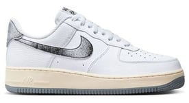 Chaussures nike sb air force 1  07 blanc gris